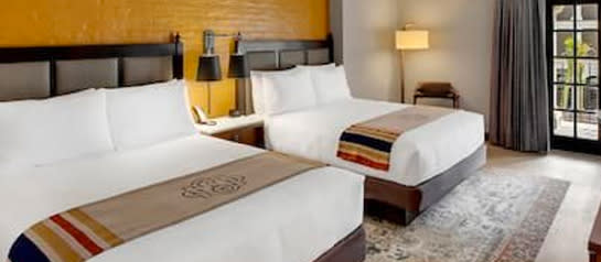 Estancia del Norte room feature